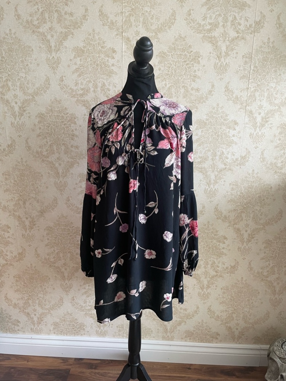 Billabong Black Floral Tie-Neck Tunic with Pink and Cream Flowers